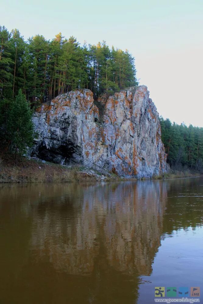 Белые камни где находится. Скала белый камень реж. Река реж белый камень. Белый камень река реж Свердловская область. Скала белый камень Каменск-Уральский.