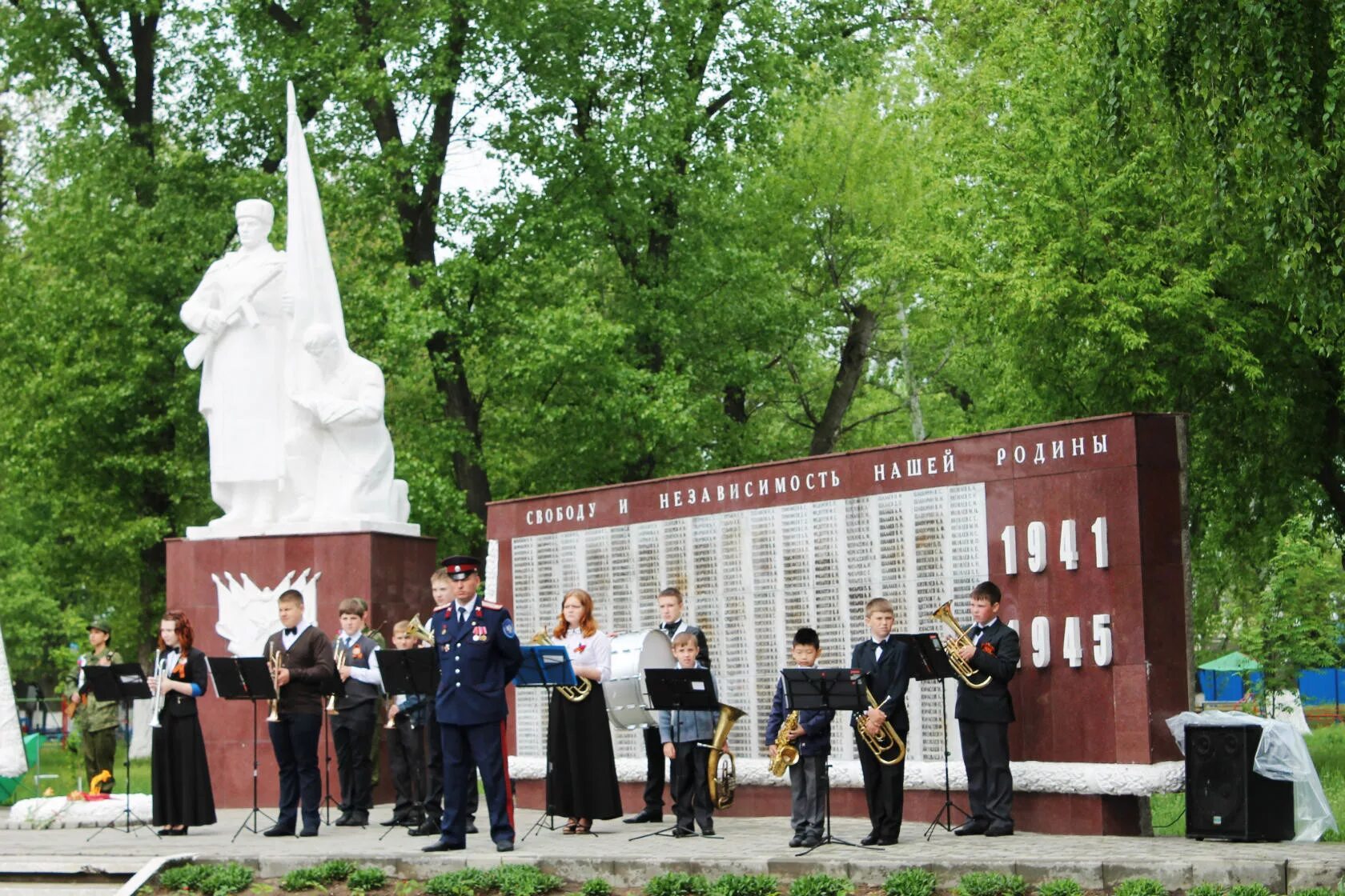 Погода поворино воронежской на неделю. Село Пески Воронежская область Поворинский район. Село Пески Поворинского района. Достопримечательности села Пески Поворинского района. Село Пески Воронежская область Поворинский район школа.