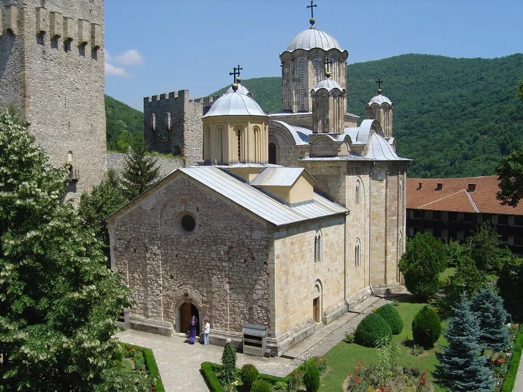 Самый святой монастырь. Монастырь Манасия Сербия. Монастырь Манасия Сербия план. Монастырь Манасия,Деспотовац,Сербия.