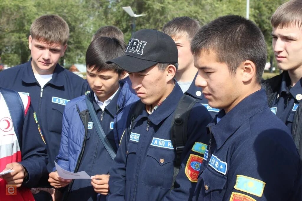 Военная мощь казахстана. Футбольная форма карагандинского шахтера. Ниш школа. Утегенов саламат. 79 школа караганда.