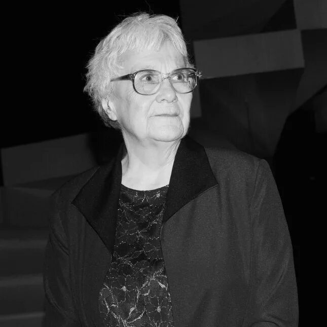 W. Убить пересмешника презентация книги. 28 апреля 1926 харпер ли. Harper lee молодость. Ли х.