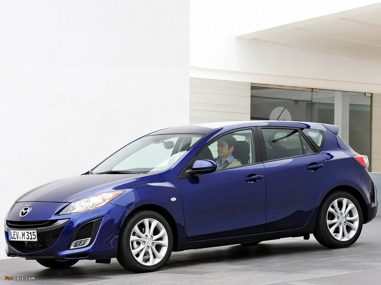 Mazda 3 2011 Hatchback. Мазда 3 хэтчбек 2011. Mazda 3 хэтчбек 2011 индиго. Мазда 3 BL хэтчбек 2011г. Мазда 3 bl 2011