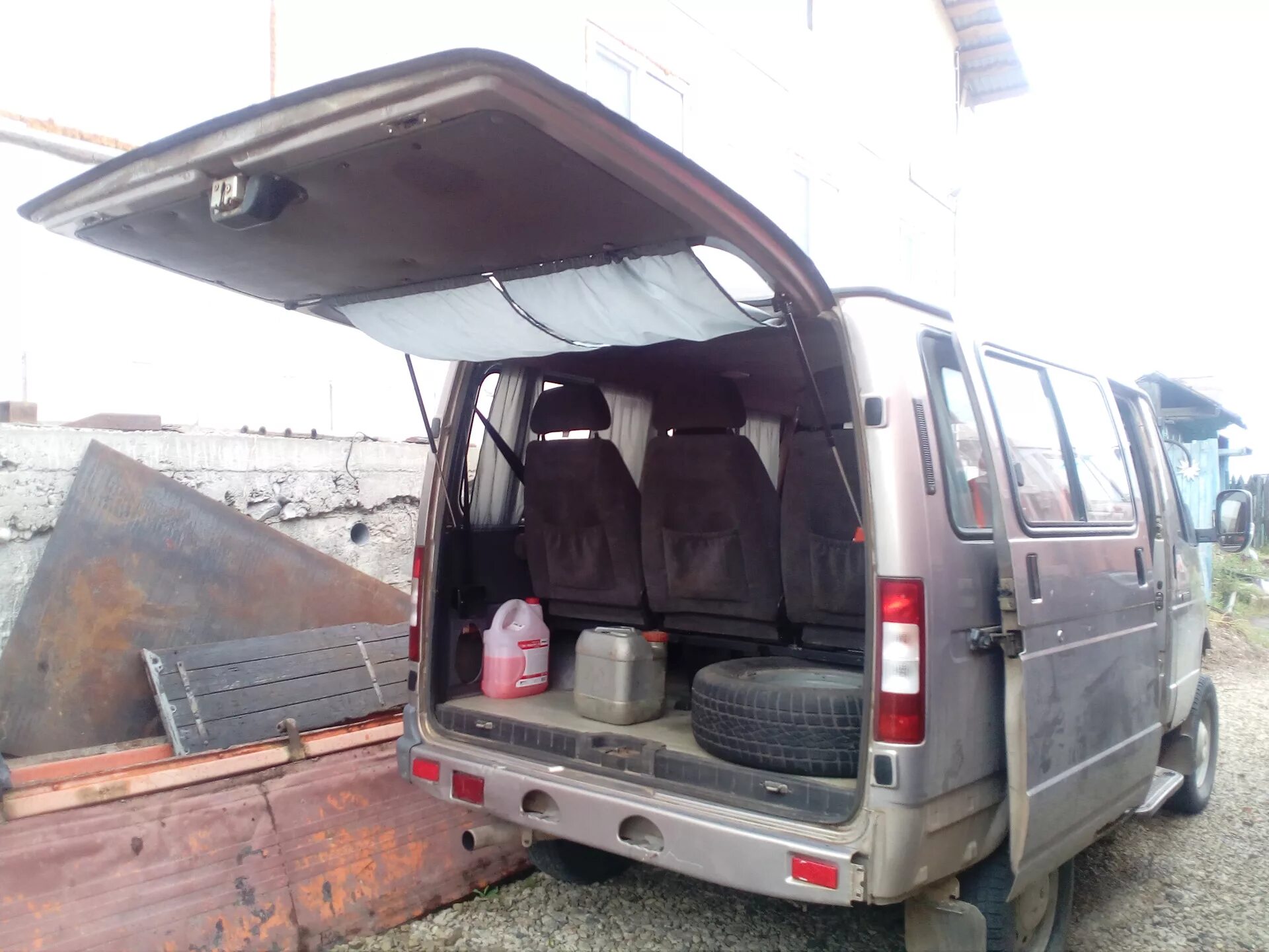 Кузовные детали соболь 2217 баргузин. Соболь 2217 двери. Соболь 2217 двери. Пластиковый обвес соболь 2752. Дверь задка соболь 2217.