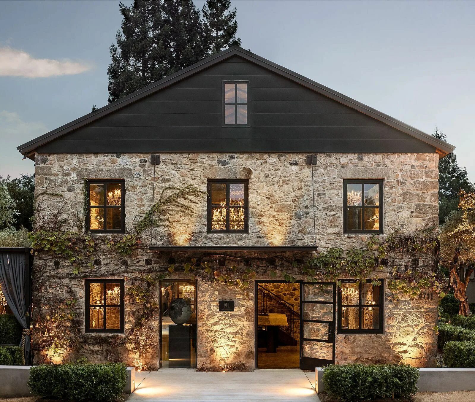 Стоун-хаус усадьба. Walheim каменный дом. Каменный домик. «каменный дом» (исп. Valheim дом из камня.