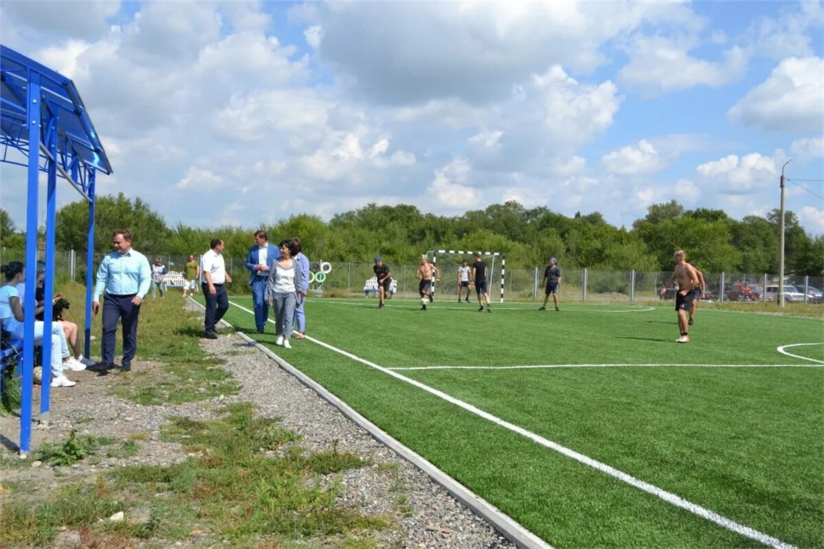 Спорт городок Минусинский район. Городок Красноярский край Минусинский район. Село тесь Минусинского района Красноярского края. Футбольное поле в Городке Минусинский район. Спортивные мероприятия в красноярске