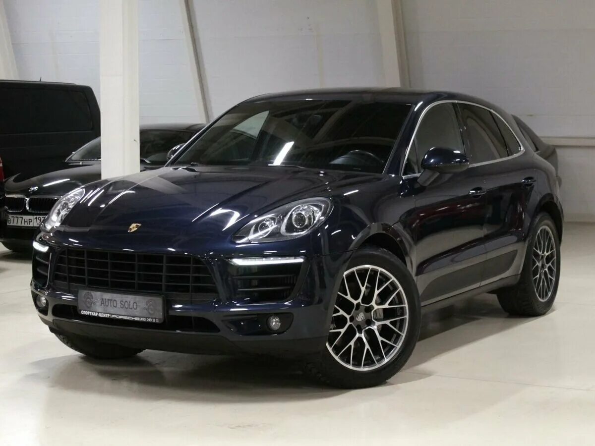 Amore макан. Porsche Macan 2015. Порше Макан 2015 черный. Порше Макан s 2015. Porsche Macan s 2015.