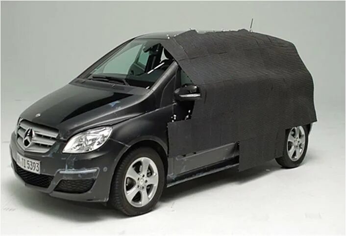 Invisible car. Автомобиль невидимка. незаметная машина. мерседес ролл. bro in invisible car.