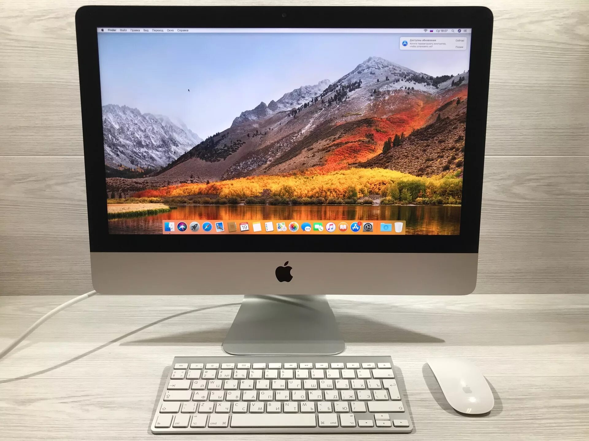 Копии imac. Imac 2010 21.5. аймак 2012 21.5. imac 21 2012. imac 21.5 2012 характеристики.