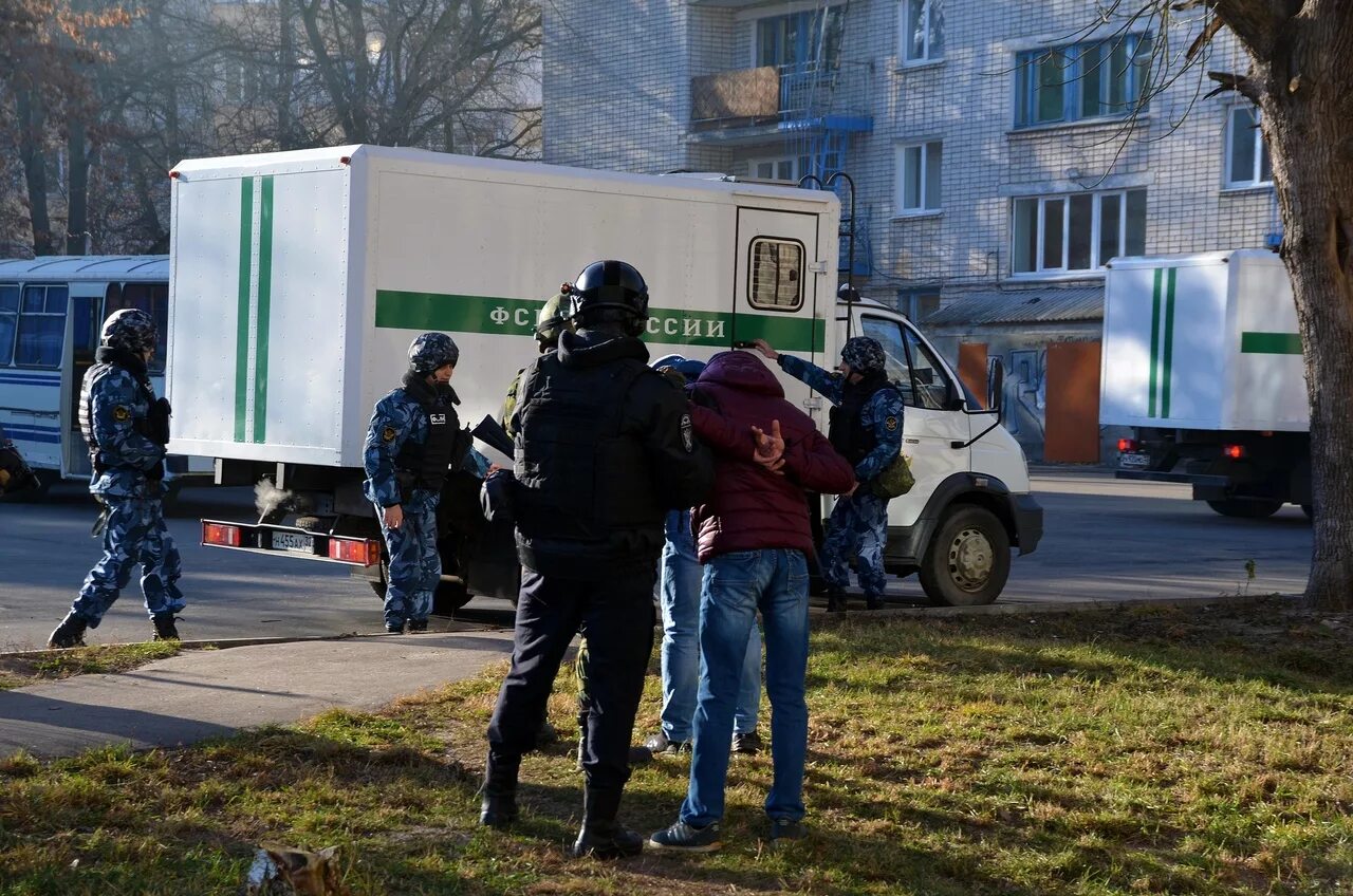 Новости о террористах в брянской. Террористы в Брянской области. Обезврежены террористы в Брянске. Антитеррористические учения Росгвардии.