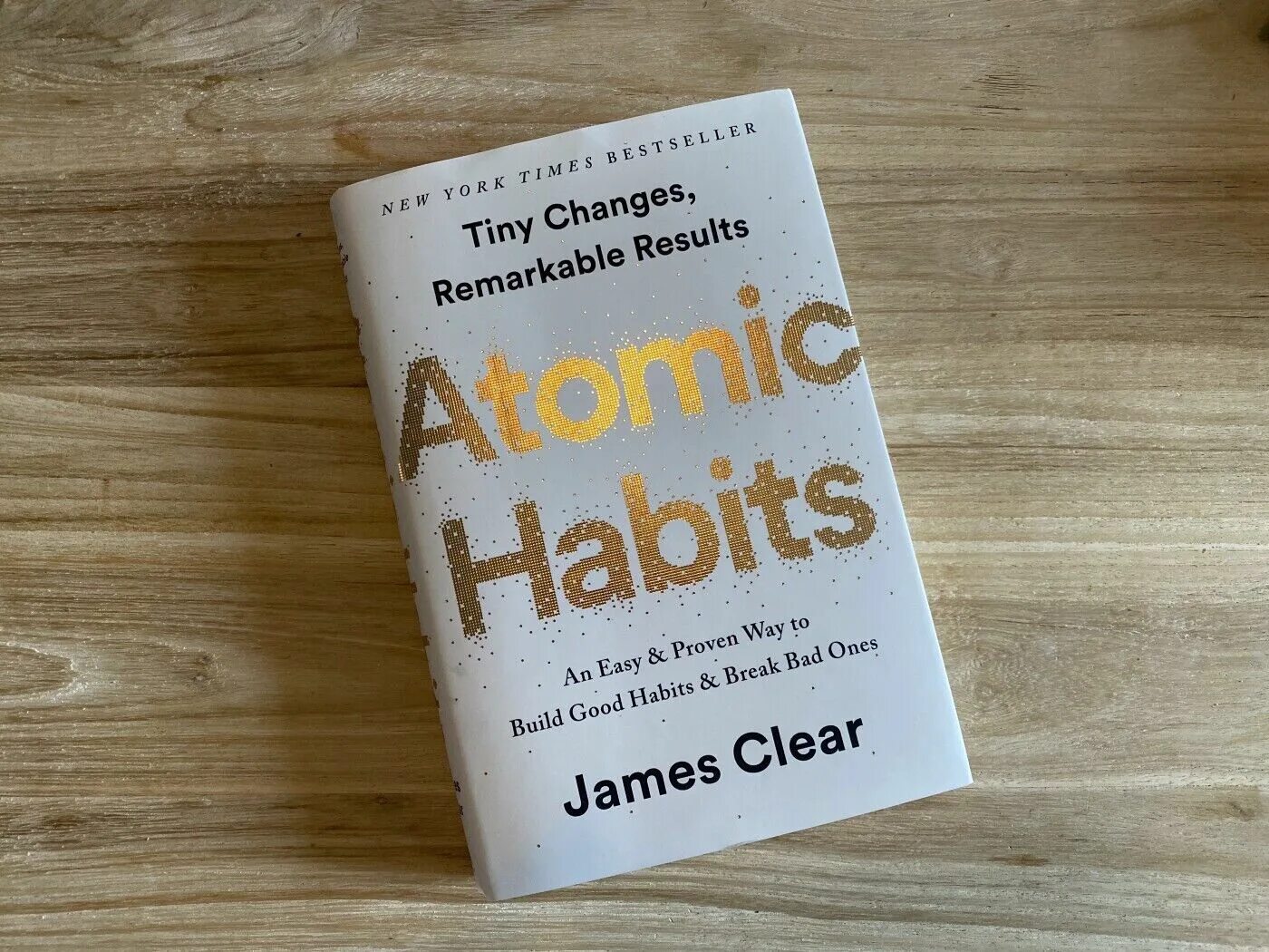 Atomic Habits. Atomic Habits book. Atomic Habits by James Clear. Атомик хабитс книга. James clear