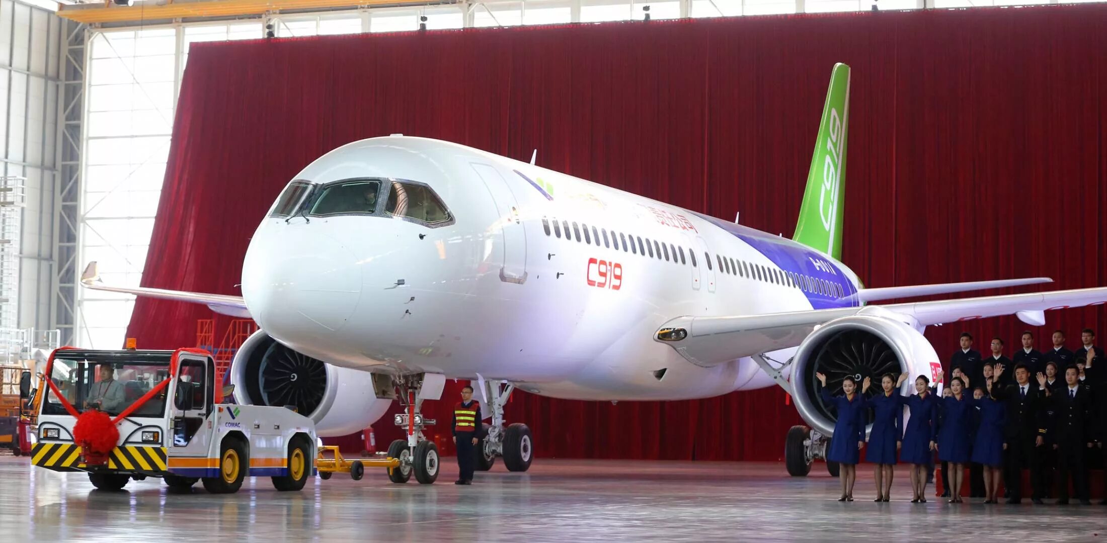 Китайский самолет c919. Пассажирские самолеты китая. Пассажирские самолеты китая. Comac arj21 xiangfeng самолет. Китайский пассажирский самолет arj21.