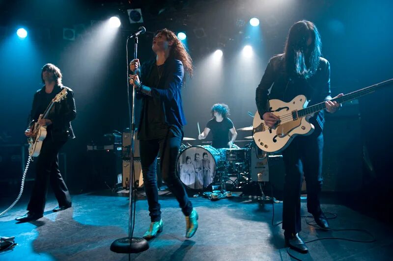 Рок 21 век. Группа the Dead weather. The Dead weather - Sea of Cowards (2010). Dead weather "Sea of Cowards". Koste weather певец.