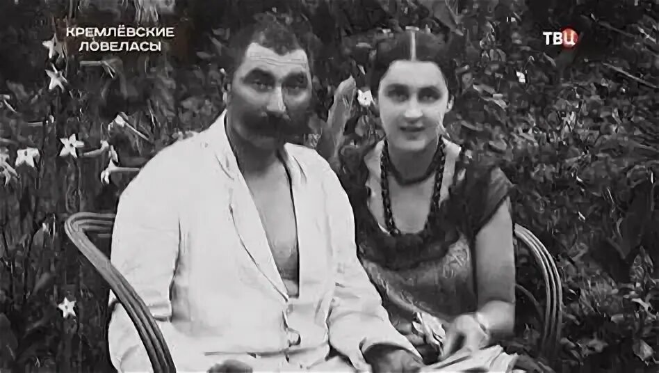 Хроники московского быта девушка с веслом. Хроники московского быта девушка с веслом