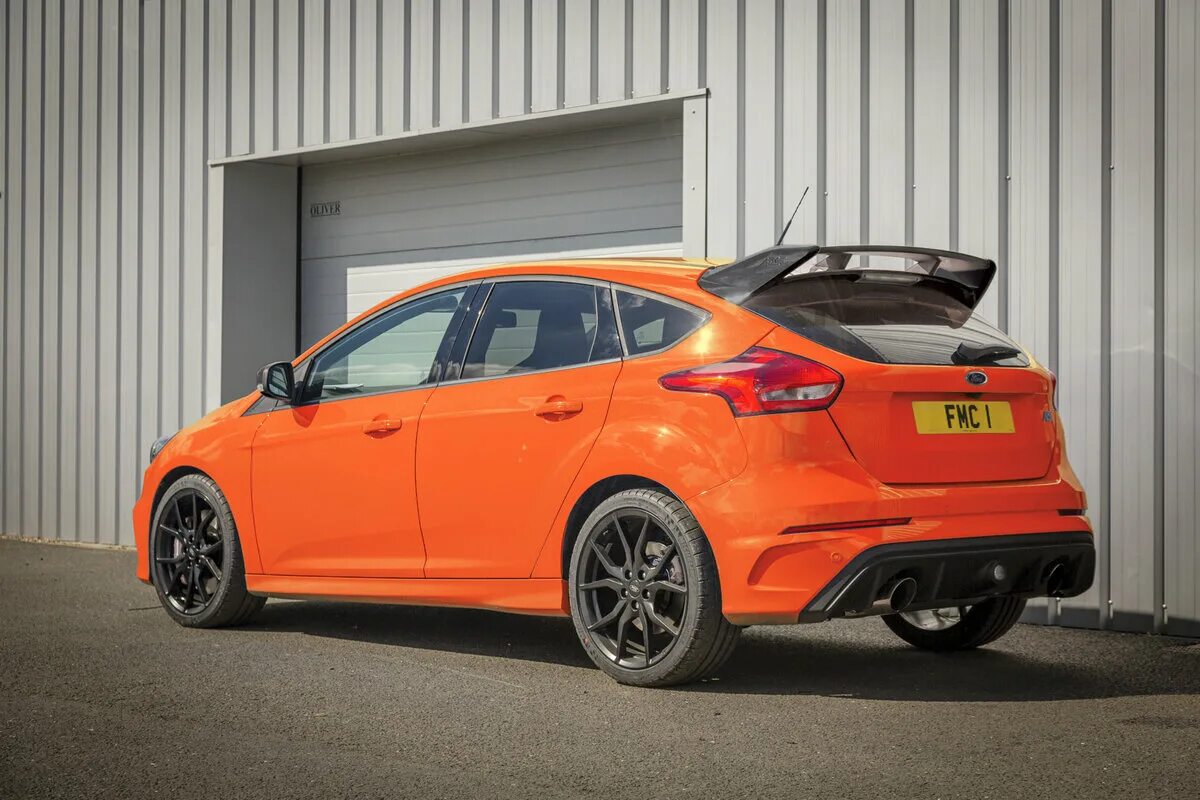 Се рс. Ford Focus RS 2018. Ford Focus 3 RS. Ford Focus RS Orange. Ford Focus RS 2012.