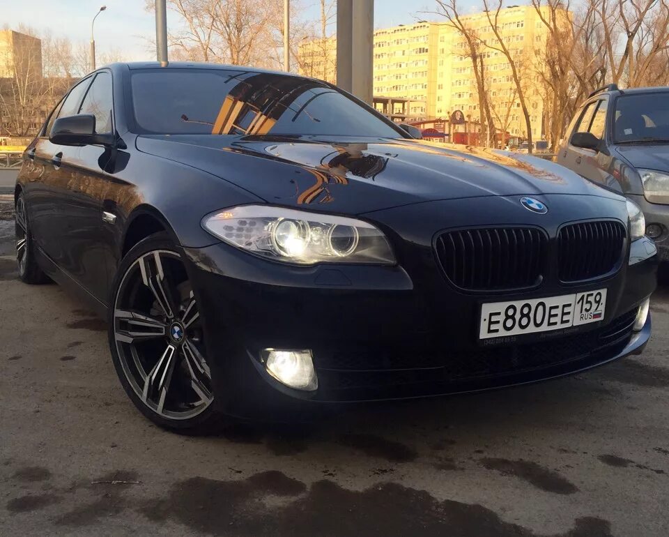 Купить бмв в перми. BMW f10 r19. 433 Style BMW f10. BMW f10 433 стиль r20. БМВ е60 и ф10.