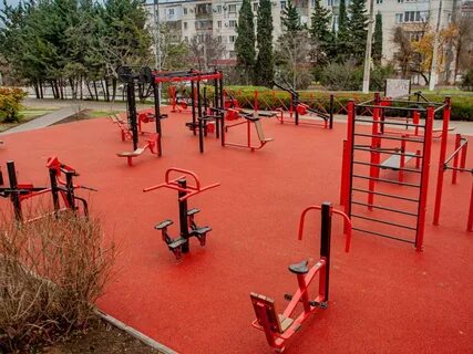 Уличная тренажерная площадка