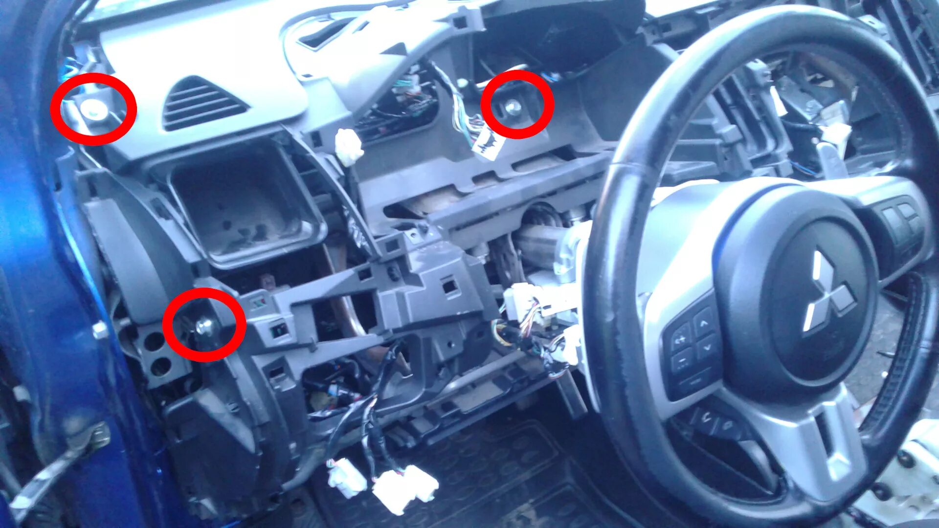 Mitsubishi Lancer X снятие "Торпедо" / Front panel disassembly 2 - YouTube