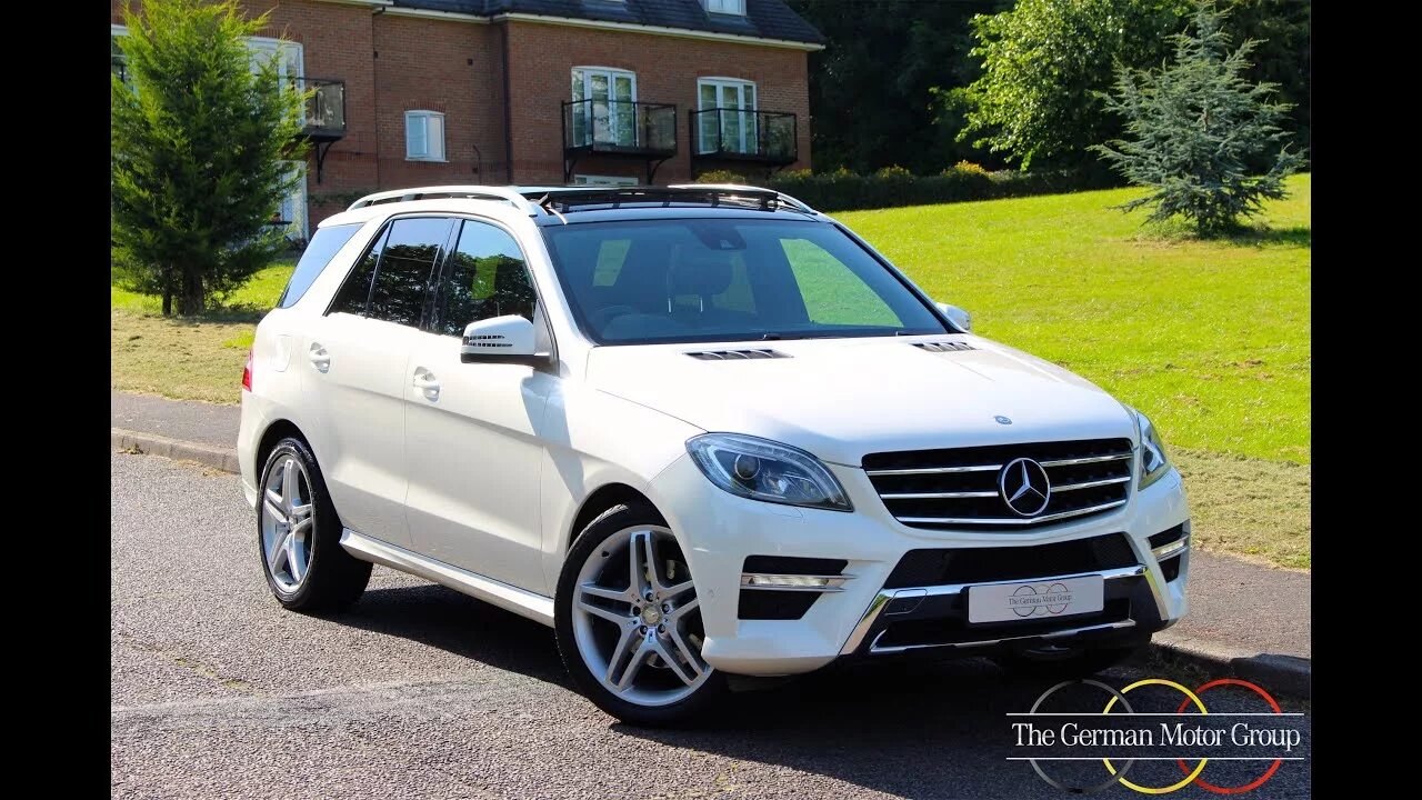 Мл 350 видео. Mercedes benz ml350 amg. mercedes ml 350 amg. amg ml350 2012. мерседес мл 350 2012 amg.