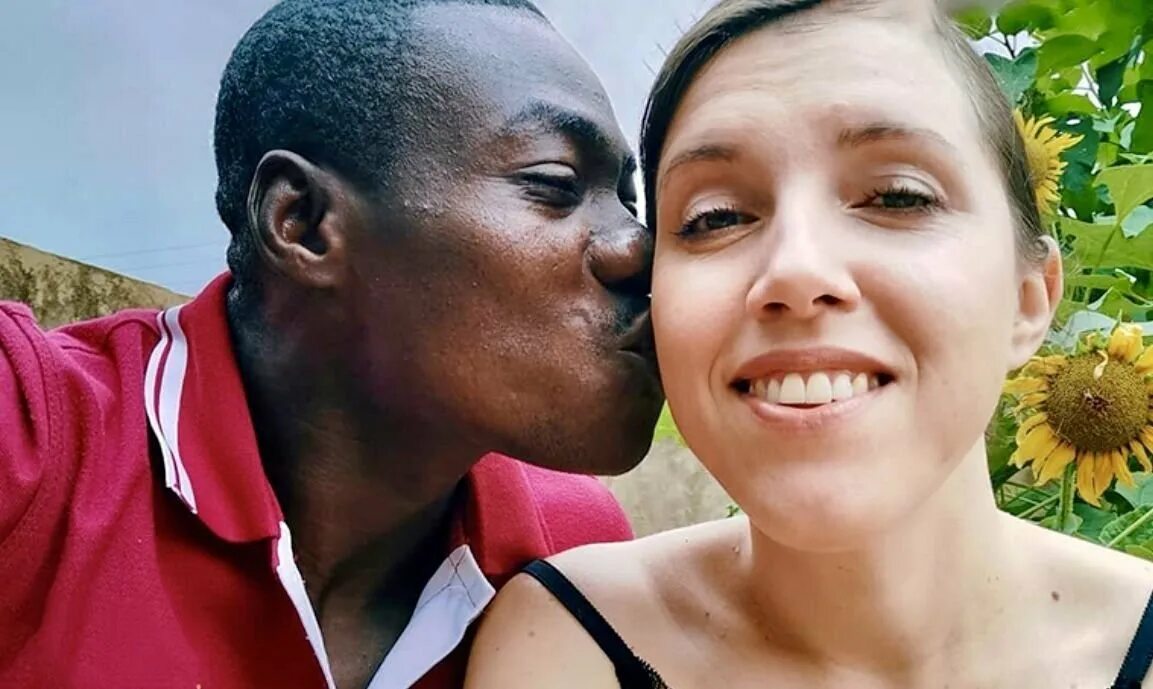 Наталья сакадо африка 2022. Африканцы в россии. Брак русской и африканца. Африканец и россиянка. Украинки замуж за африканцев.