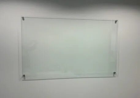 Среди прозрачный