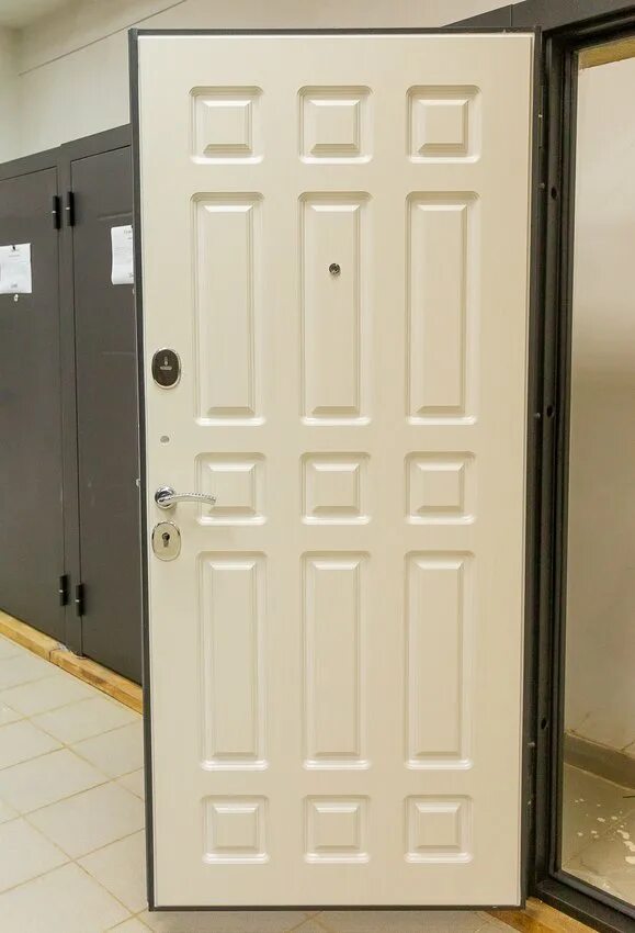 Двери чита входные. Двери чита. Доступные двери чита. Межкомнатные двери в чите рынок мегастрой. Стальгрупп чита двери.