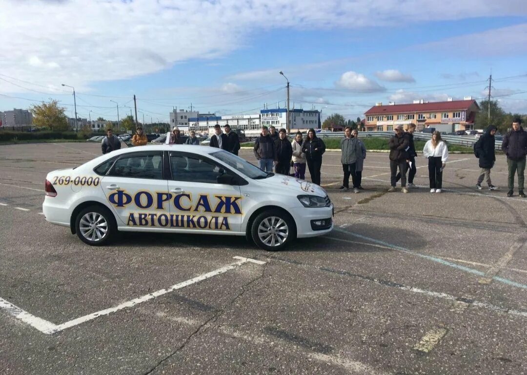 Автошкола форсаж реутов. Форсаж плехановская ул 35. Форсаж плехановская ул 35. Автошкола форсаж машины. Автошкола реклама.