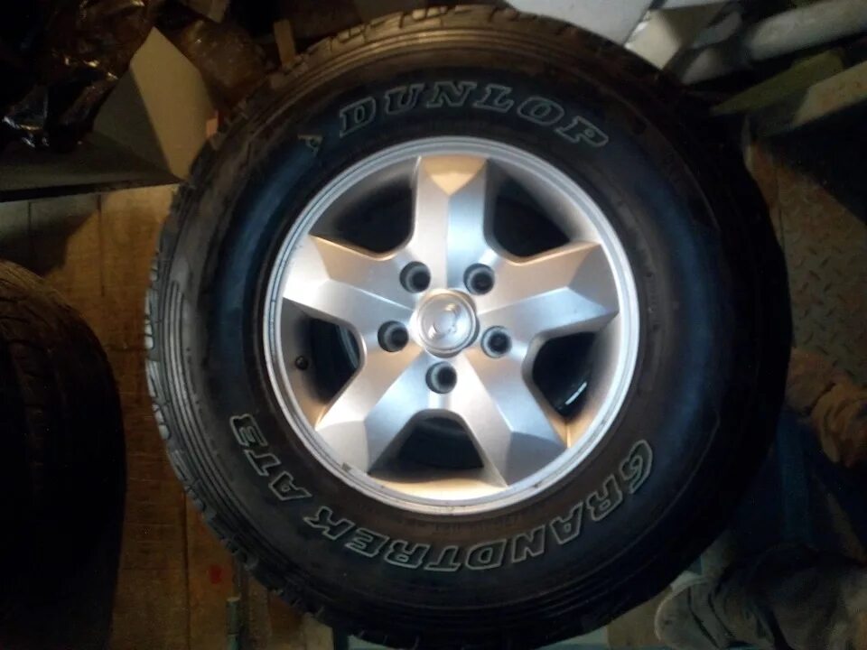 Диски ссангйонг кайрон r16. Диски ссангйонг кайрон r16. Диски ssangyong actyon r16. 3 на ssangyong actyon 2012. Литой диск саньенг.