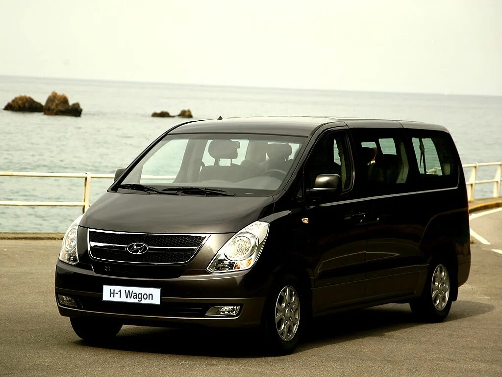 Автомобиль h 1. Минивэн Hyundai h1. Hyundai Starex h1. Hyundai h1 Grand Starex. Hyundai Starex (h-1) II 2007 - 2015 минивэн.