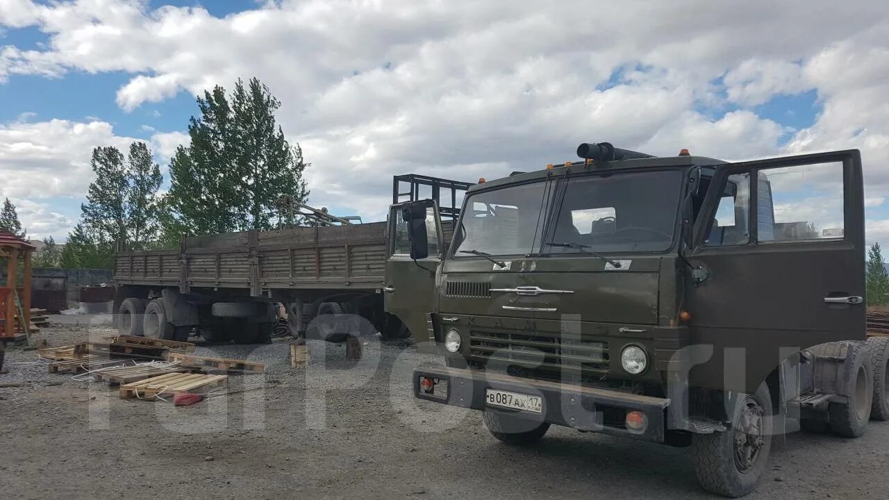 Камаз 5511 самосвал. Дром республика камаз. Камаз 5511 самосвал. Дром республика камаз. Камаз 5511 самосвал серый.