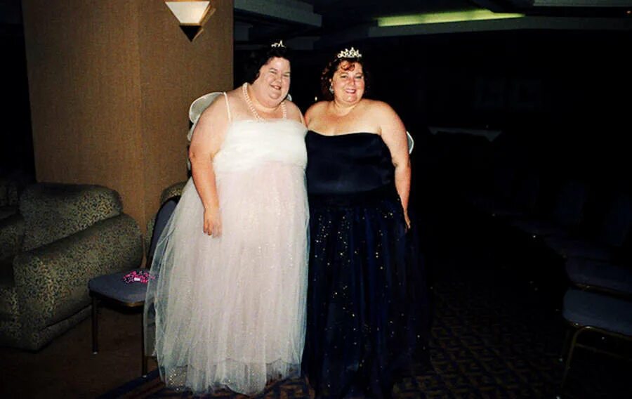 Читать про толстых. Свадебные платья для толстых. Страшная невеста. Толстая и худой свадьба. Свадьба жирных.