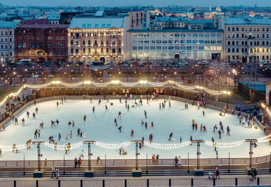 В каком городе каток. Каток в новой Голландии Санкт-Петербург. Новая Голландия каток. Новая Голландия Питер каток. Каток на острове новая Голландия в Санкт-Петербурге.