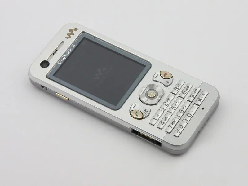 Старый телефон сони эриксон. Sony Ericsson w890i. Sony Ericsson k660i. Sony Ericsson w310. Сони Эриксон телефон w890i.