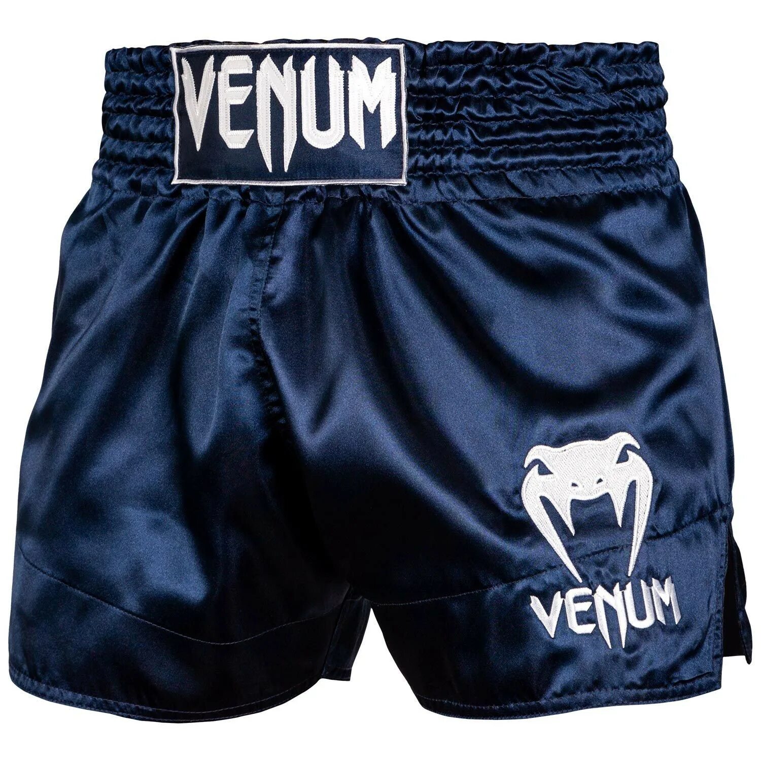 Шорты муай. Шорты Venum Muay Thai. Шорты для тайского бокса Venum. Шорты Венум для тайского бокса. Шорты Venum чёрные Муай Тай.