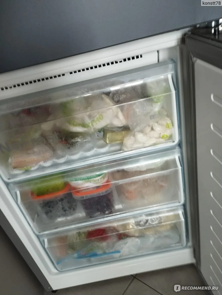 Холодильник греет. Нагревается холодильник по бокам. Новый холодильник греется. Чтобы холодильник не грелся от плиты.