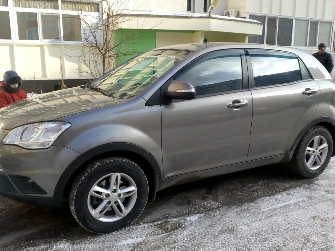 Куплю саньенг актион 2012. ССАНГЙОНГ Актион темно серый. SSANGYONG Actyon 2012 серый битый. Продать Санг енг Актион 2012. Саньёнг Актион отзывы владельцев бензин механика 2012.