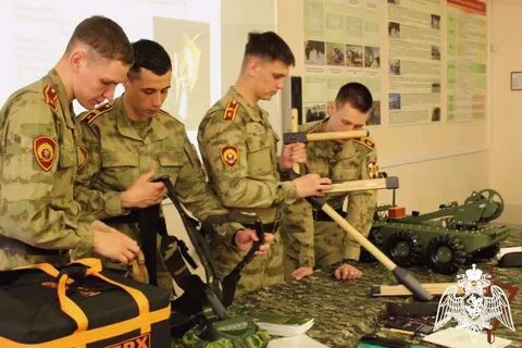Управление войсками национальной гвардии осуществляет