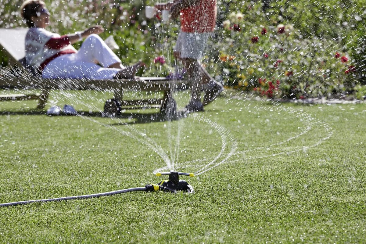 Дождеватель разбрызгиватель для полива. Дождеватель круговой karcher rs 130. дождеватель karcher rs 120/2. разбрызгиватель karcher вращающийся rs 130/3,. дождеватель для полива керхер.