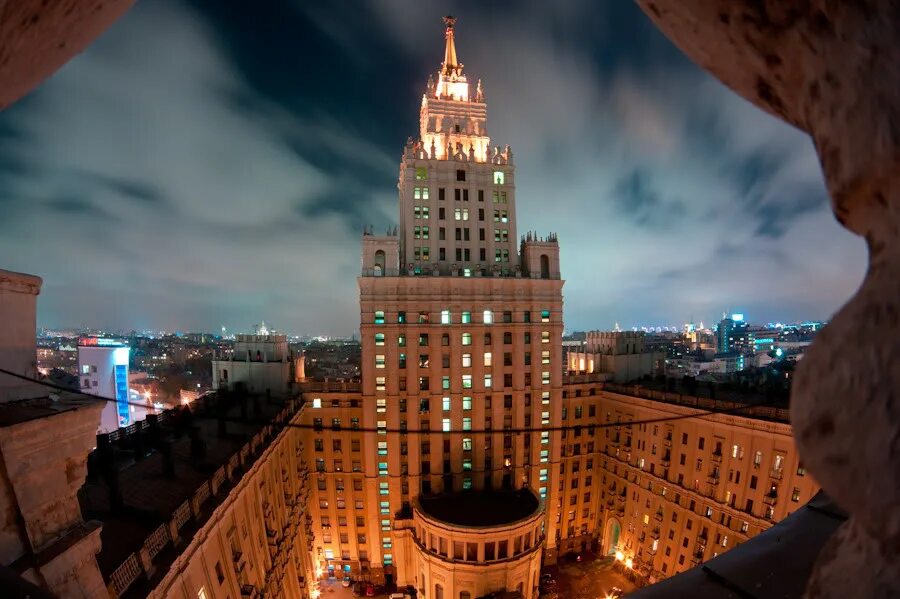 Высотка на красных воротах (садовая-спасская улица, 21). Гостиница пекин сталинский ампир. Высотное здание на площади красных ворот. Высотка садовая-спасская 21. Красных ворот.