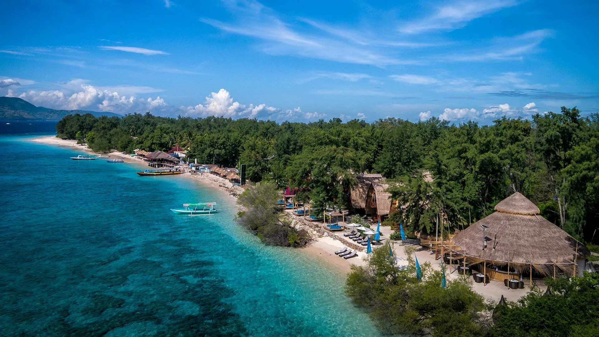 Гили мено остров. Остров траванган индонезия. Ломбок индонезия. Гили мено индонезия подводные статуи. Мено.