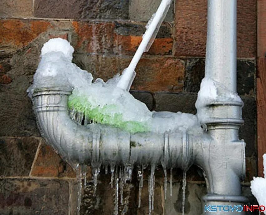 Замерзла вода в доме