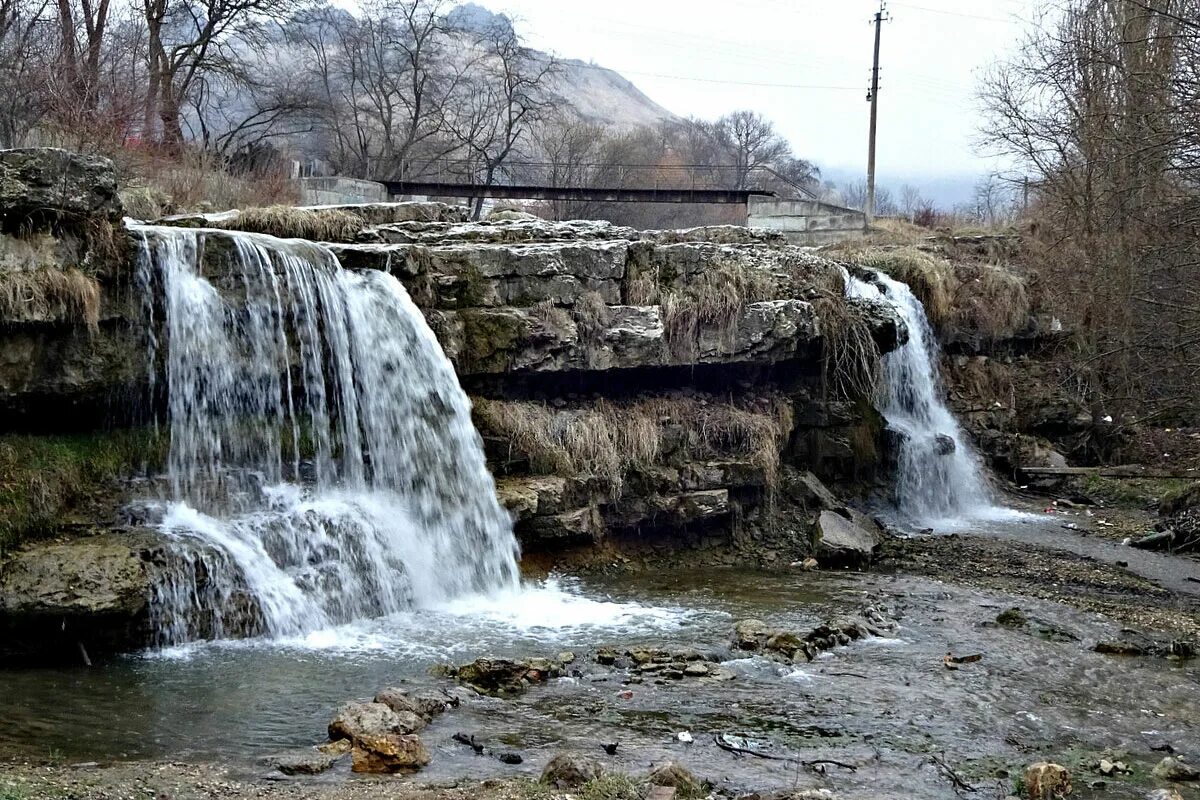 Родники в краснодарский. Кисловодск Родники. Лермонтовский водопад в Кисловодске. Кисловодск Минеральные источники. Нарзан источник Кисловодск.