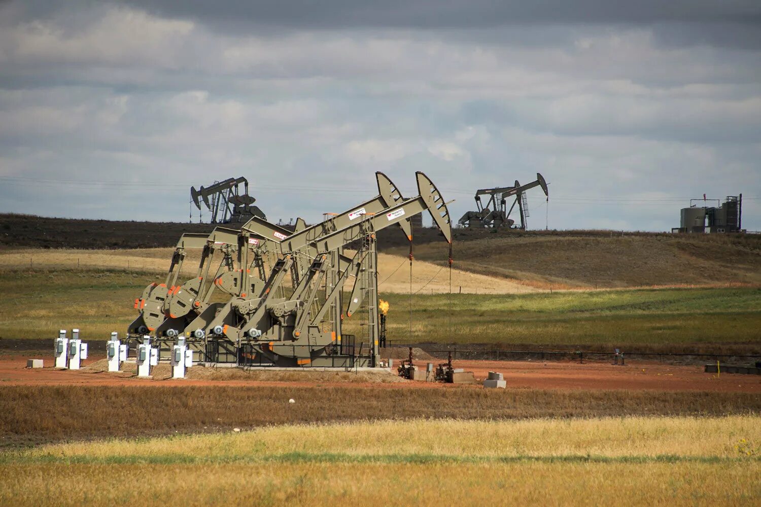 Что добывают в сша больше всего. Нефть Северной Дакоты. Северная Дакота промышленность. Сланцевая промышленность. Добыча нефти в Чаде.