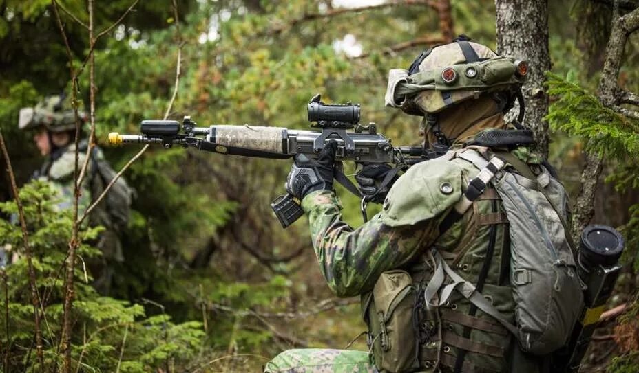 Шведское вооружение 21 века. Танк стокгольм. Оружие шведской армии. Шведское современное вооружение. Оружие шведского спецназа.
