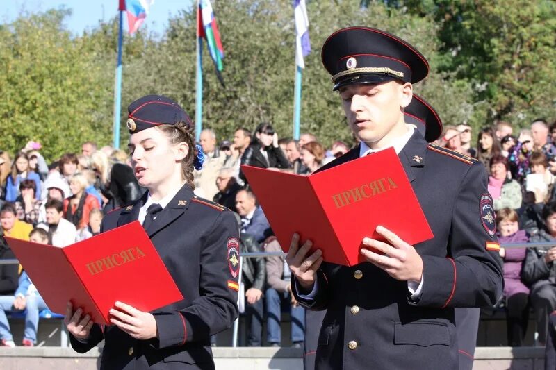 Присяга. Военная присяга. Присяга полицейского РФ. Учебные заведения полиции. Полиция какое учреждение