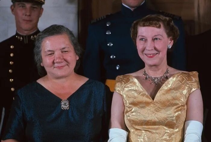 Йованка Тито и Нина Хрущева 1963.