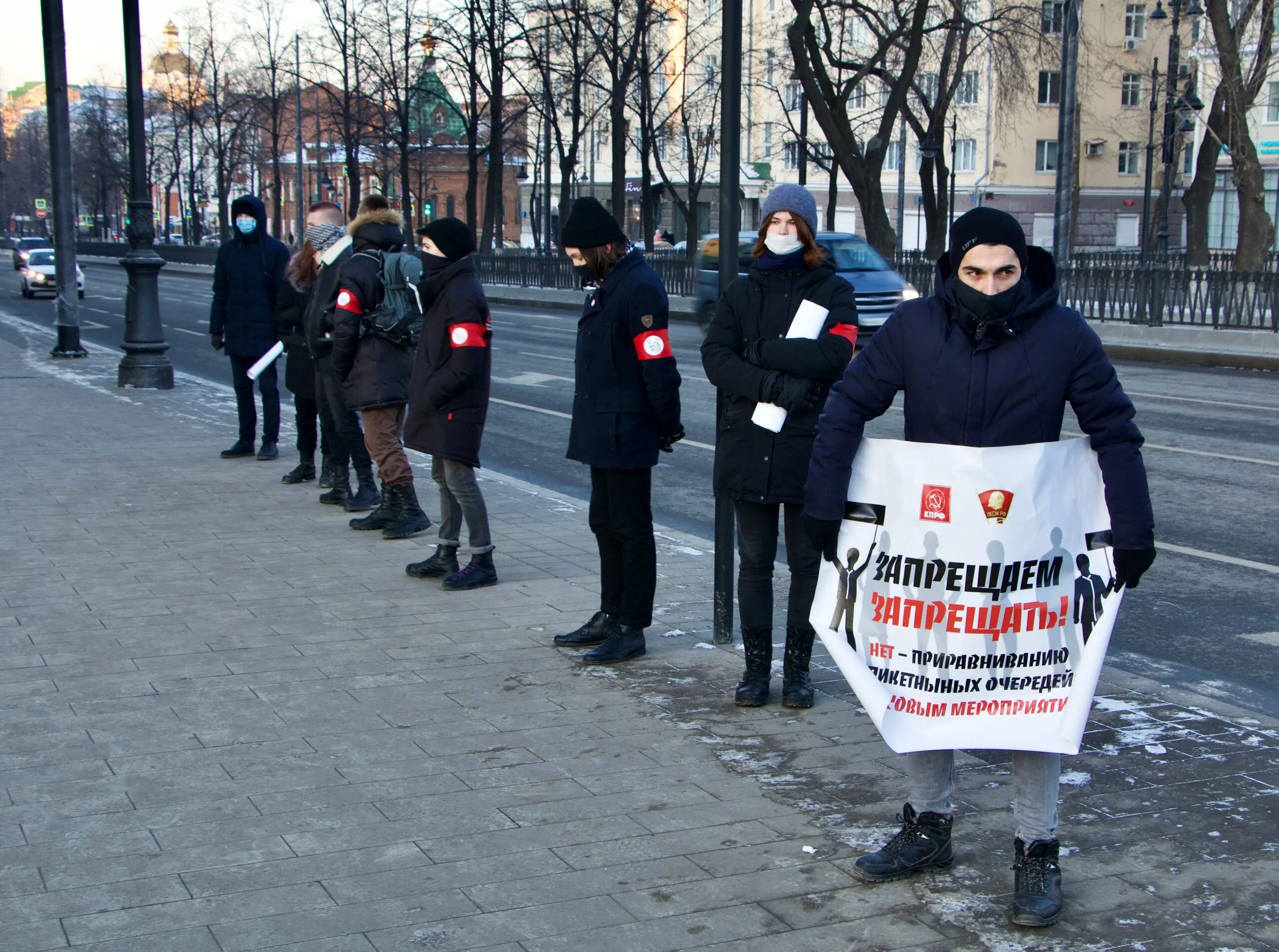 люди в очереди. отдельный очередь. люди в очереди. отдельный очередь. очередь за iphone.
