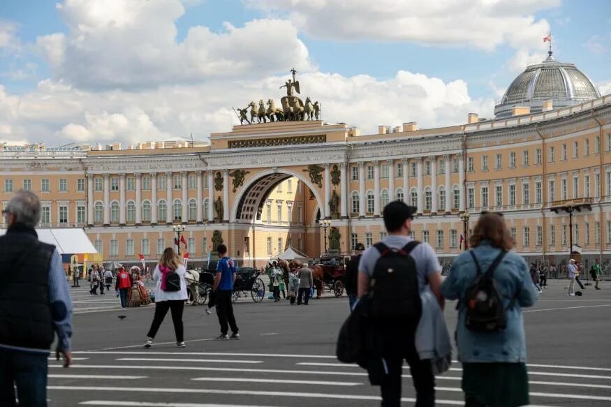 20 мая спб. Питер в мае фото туристов 2020. Петербург сейчас. Питер сегодня май 2022. Санкт-Петербург май 2022 фото.