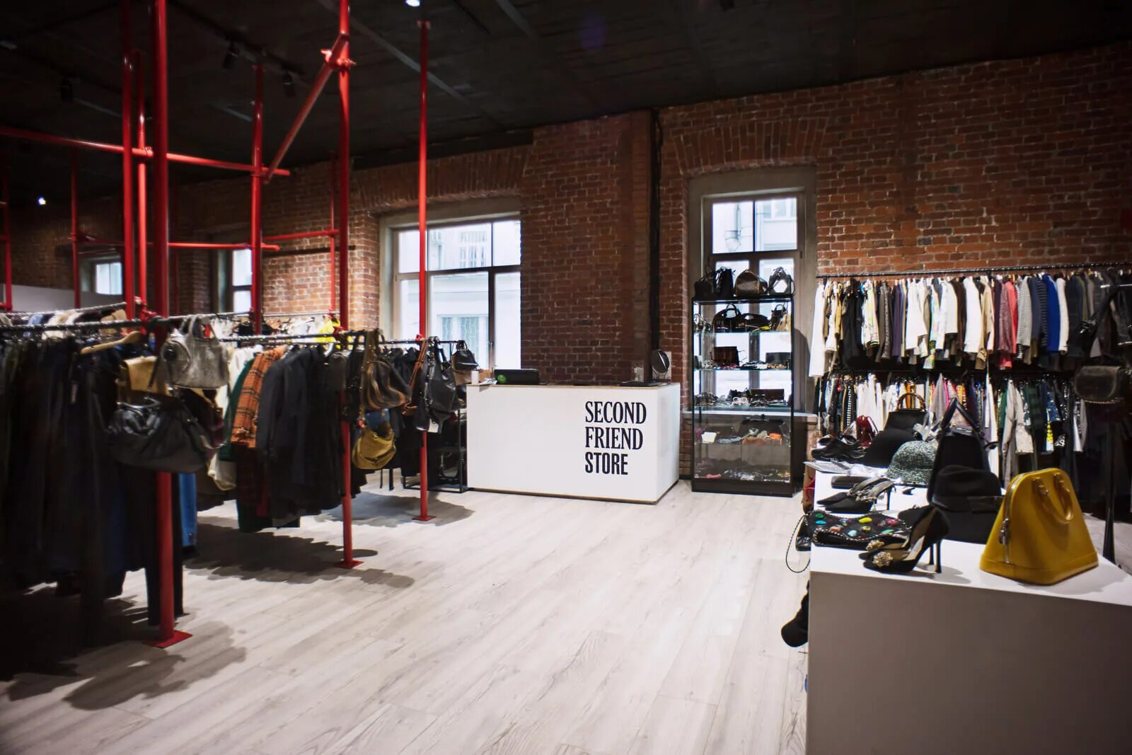 элегант секонд. сток брендовой одежды. секонд хенд товары. секонд хенд в москве с брендовой одеждой. секонд хенд брендовые вещи.