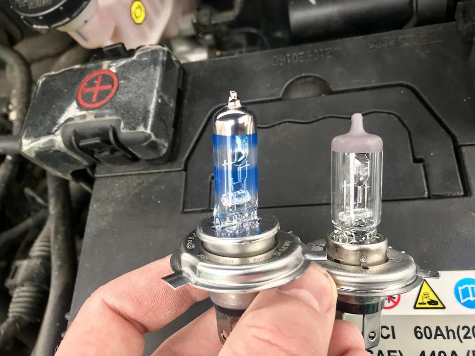 2⃣4⃣3⃣ Замена ламп подсветки ГРЗ на LED - KIA Sorento (3G), 3,3 л, 2017 года расход