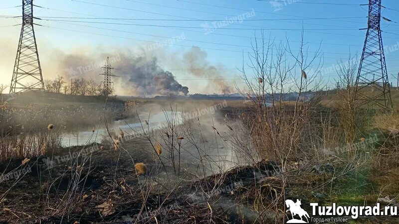 Взрыв в Новочеркасске 22.03.2022. Ландшафтный пожар. Пожар в Новочеркасске. Взрыв Новочеркасск сейчас. Новочеркасск сгорела